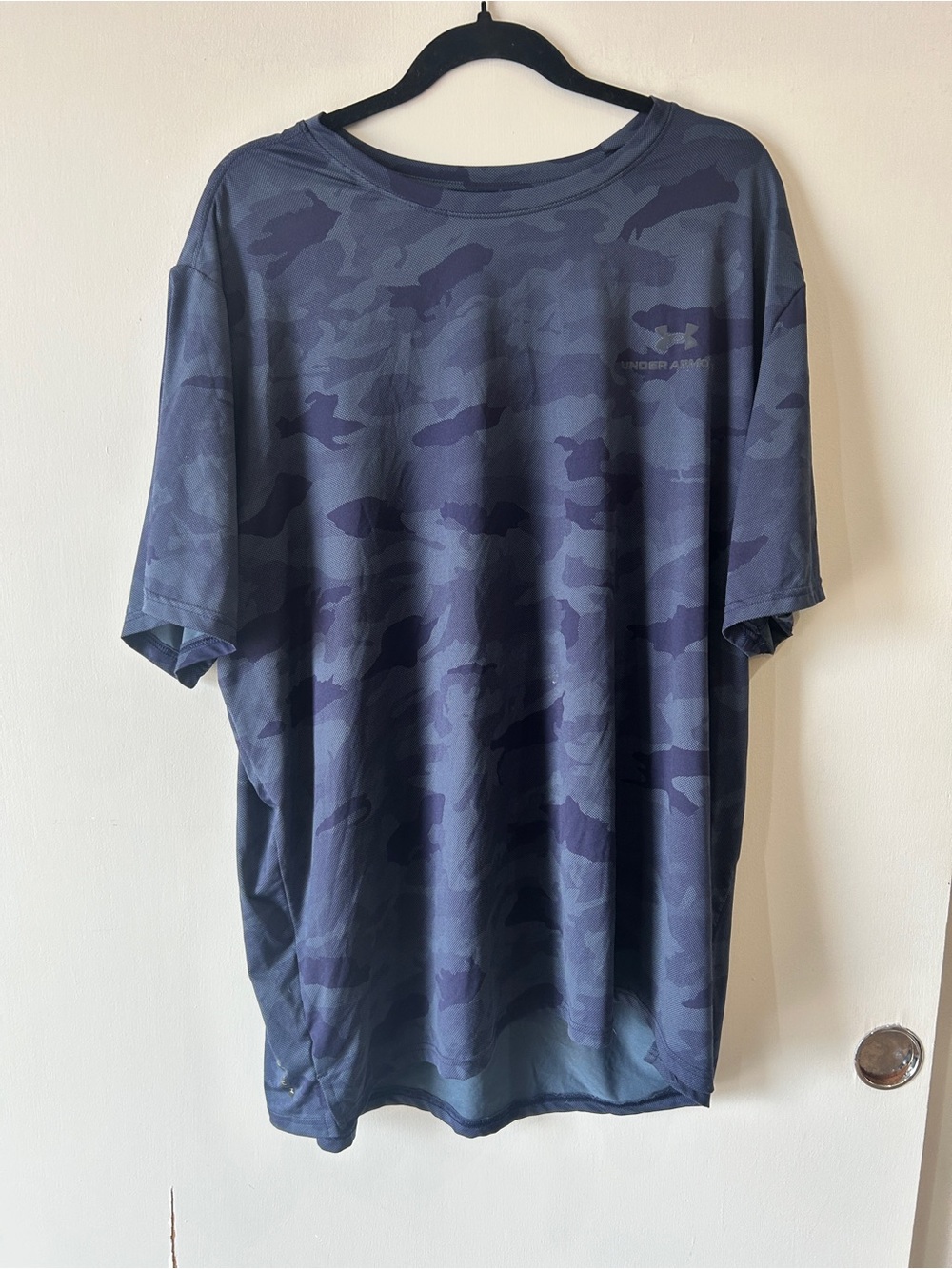 Under Armour Men’s Navy Blue Camo Short Sleeve Performance Tee